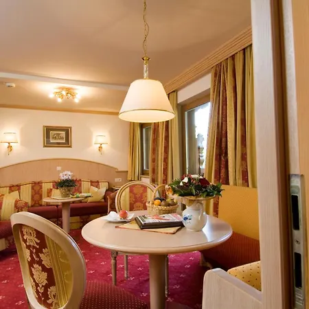 Alpenhotel Fernau ノイシュティフト・イム・シュトゥーバイタール