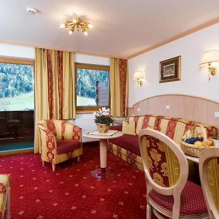 ホテル Alpenhotel Fernau ノイシュティフト・イム・シュトゥーバイタール