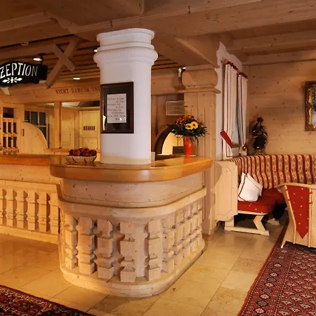 Alpenhotel Fernau ホテル ノイシュティフト・イム・シュトゥーバイタール