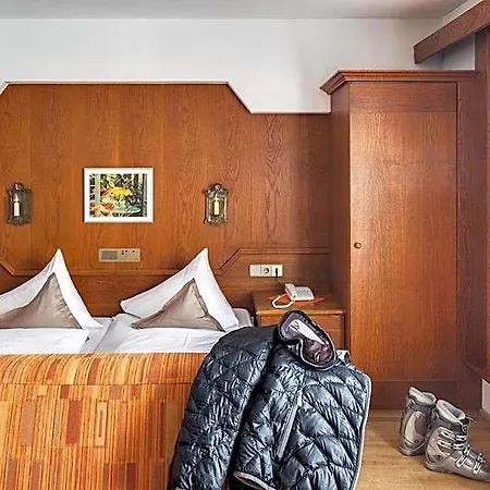 Alpenhotel Fernau Hotel 4*
