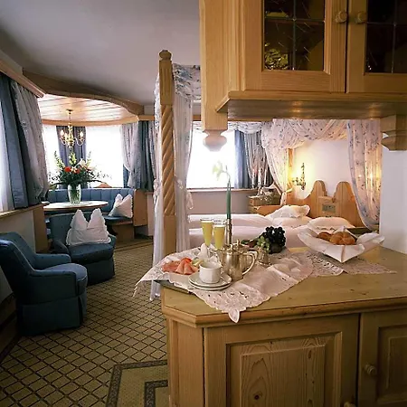 Hotel Alpenhotel Fernau 4*