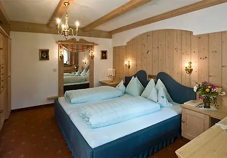 Hotel Alpenhotel Fernau 4*