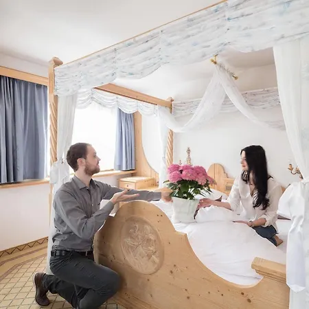 Hotel Alpenhotel Fernau 4*