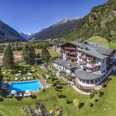 Alpenhotel Fernau Otel 4*
