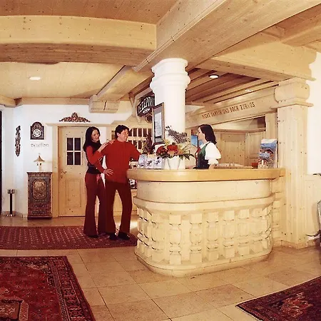 Alpenhotel Fernau 호텔 4*