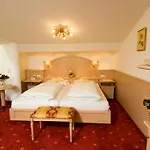 Alpenhotel Fernau Hotel 4*