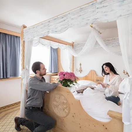 Szálloda Alpenhotel Fernau 4*