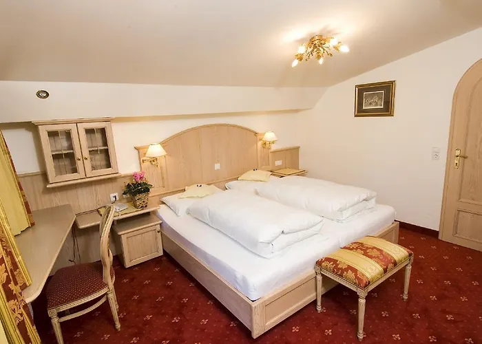 Alpenhotel Fernau فندق نيوستيف ام ستوبيتا